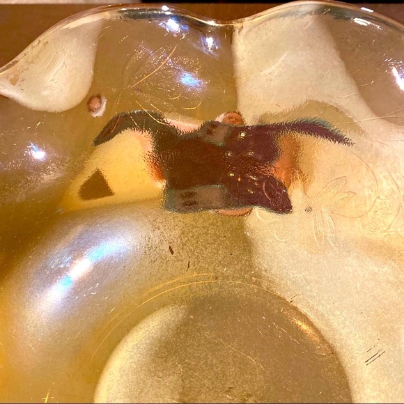 Jeanette Glass Floragold Ruffled Bowl - Picture 5 of 5